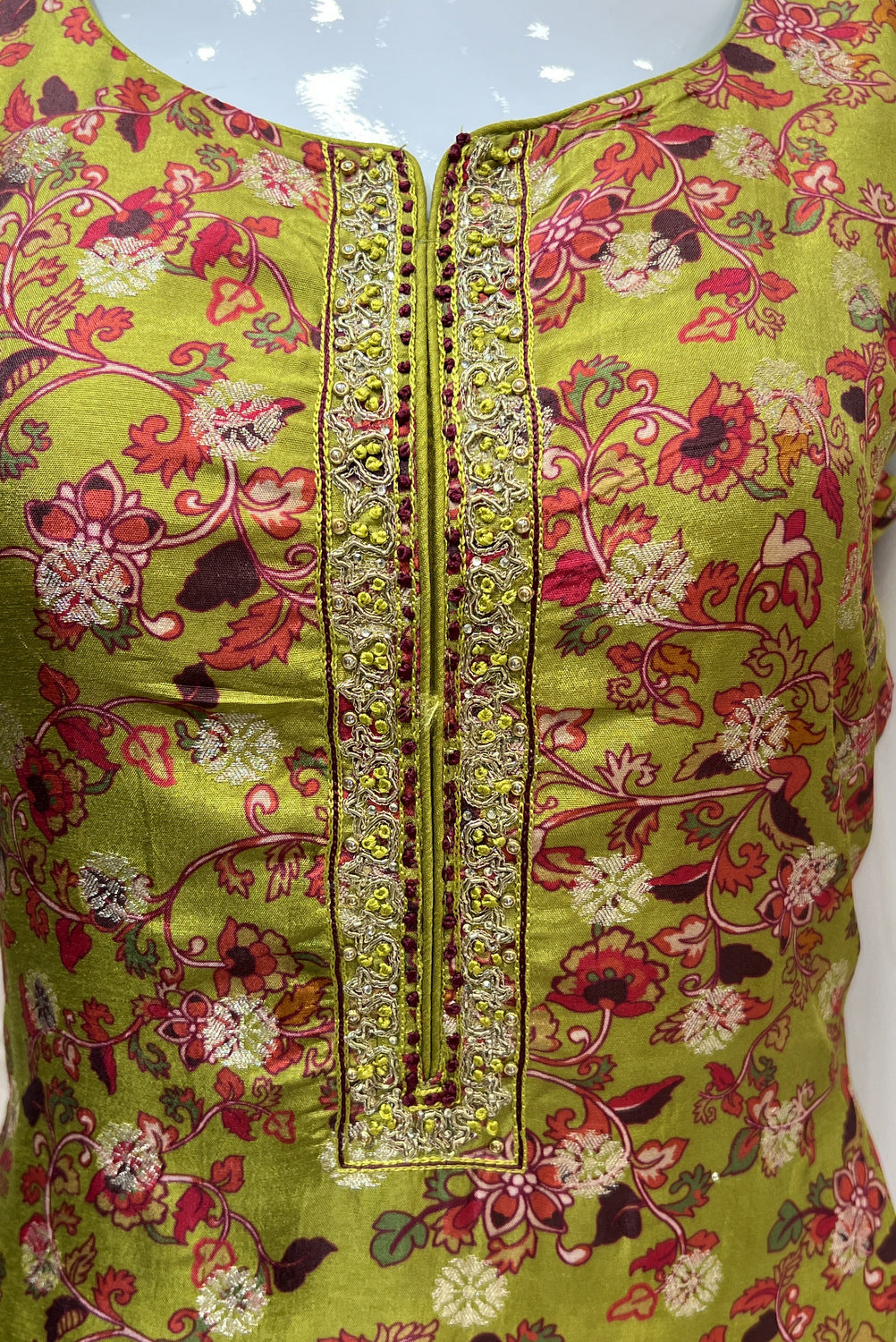 Mehendi Green Banaras Butta and Thread work with Floral Print Straight Cut Salwar Suit
