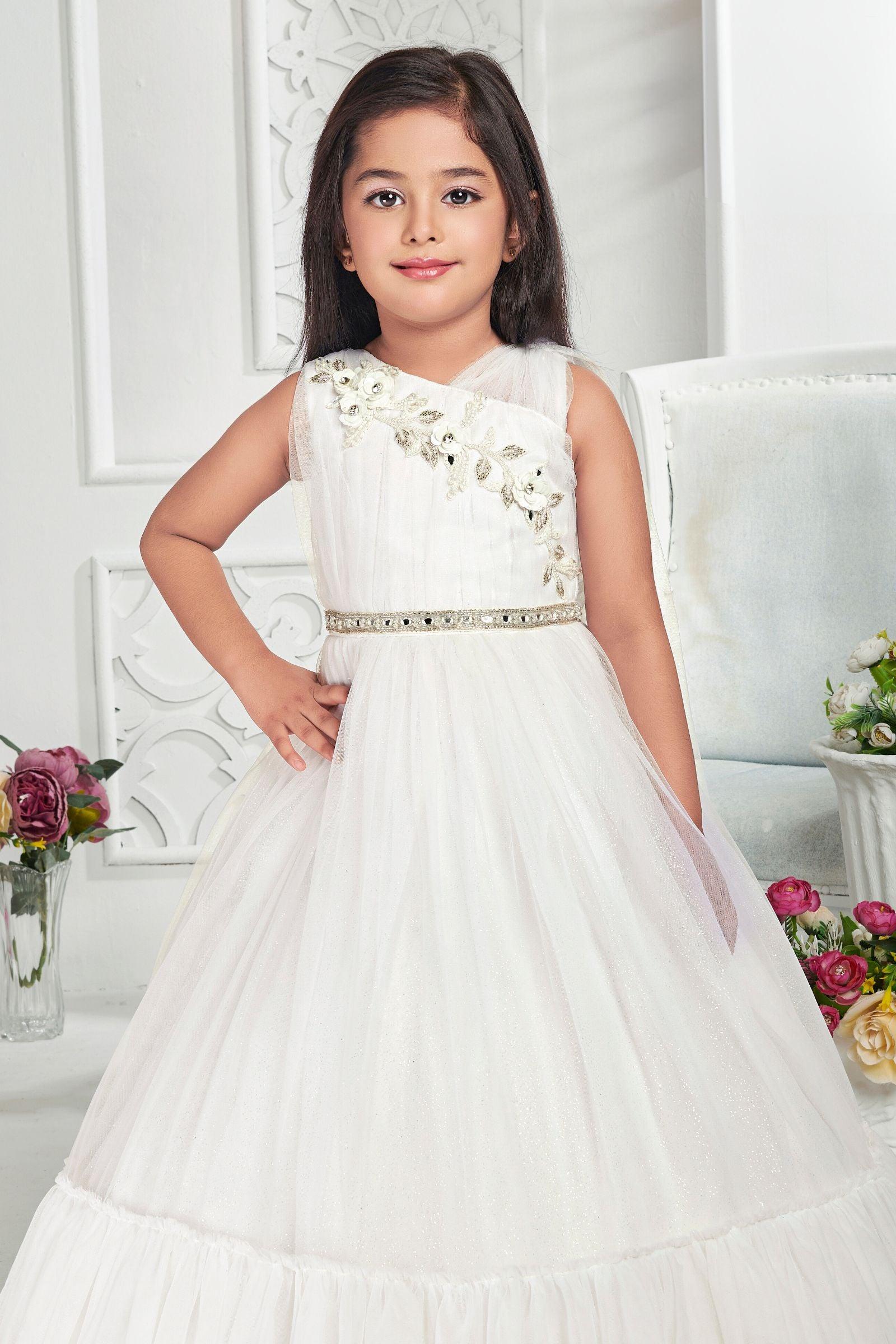 Flower Girls Long Sleeves Ball Gown Holy First Communion Princess Dres –  TulleLux Bridal Crowns & Accessories