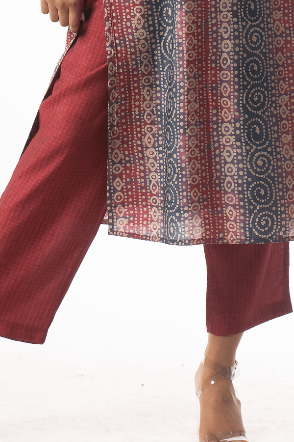 Maroon with Blue Digital Print, Thread and Zari work Straight Cut Salwar Suit - Seasons Chennai